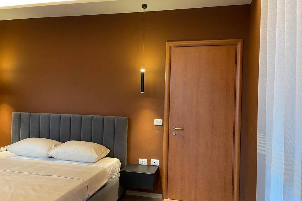The Brownie Apartment Vlorë Exterior foto
